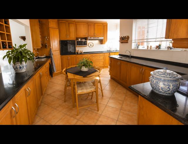 3 BEDROOM TOWNHOUSE FOR SALE IN THREE RIVERS PROPER